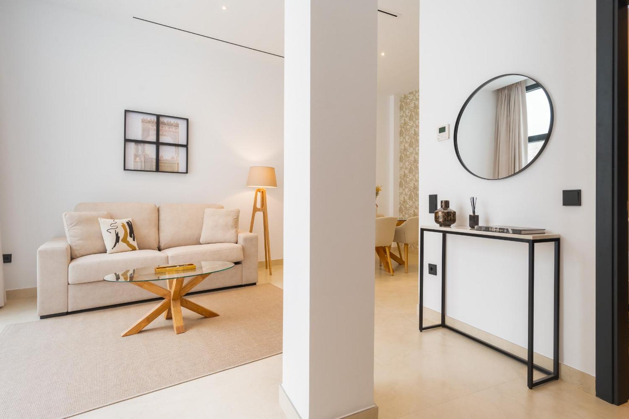 New Design Apartment - Private Patio - Gallos 2 إشبيلية المظهر الخارجي الصورة