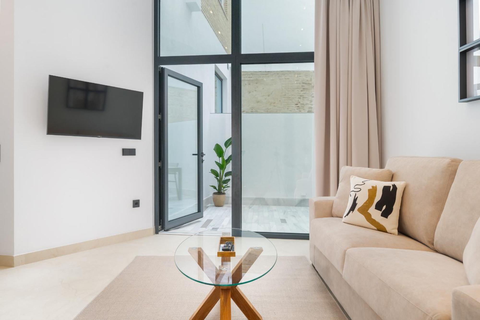 New Design Apartment - Private Patio - Gallos 2 إشبيلية المظهر الخارجي الصورة
