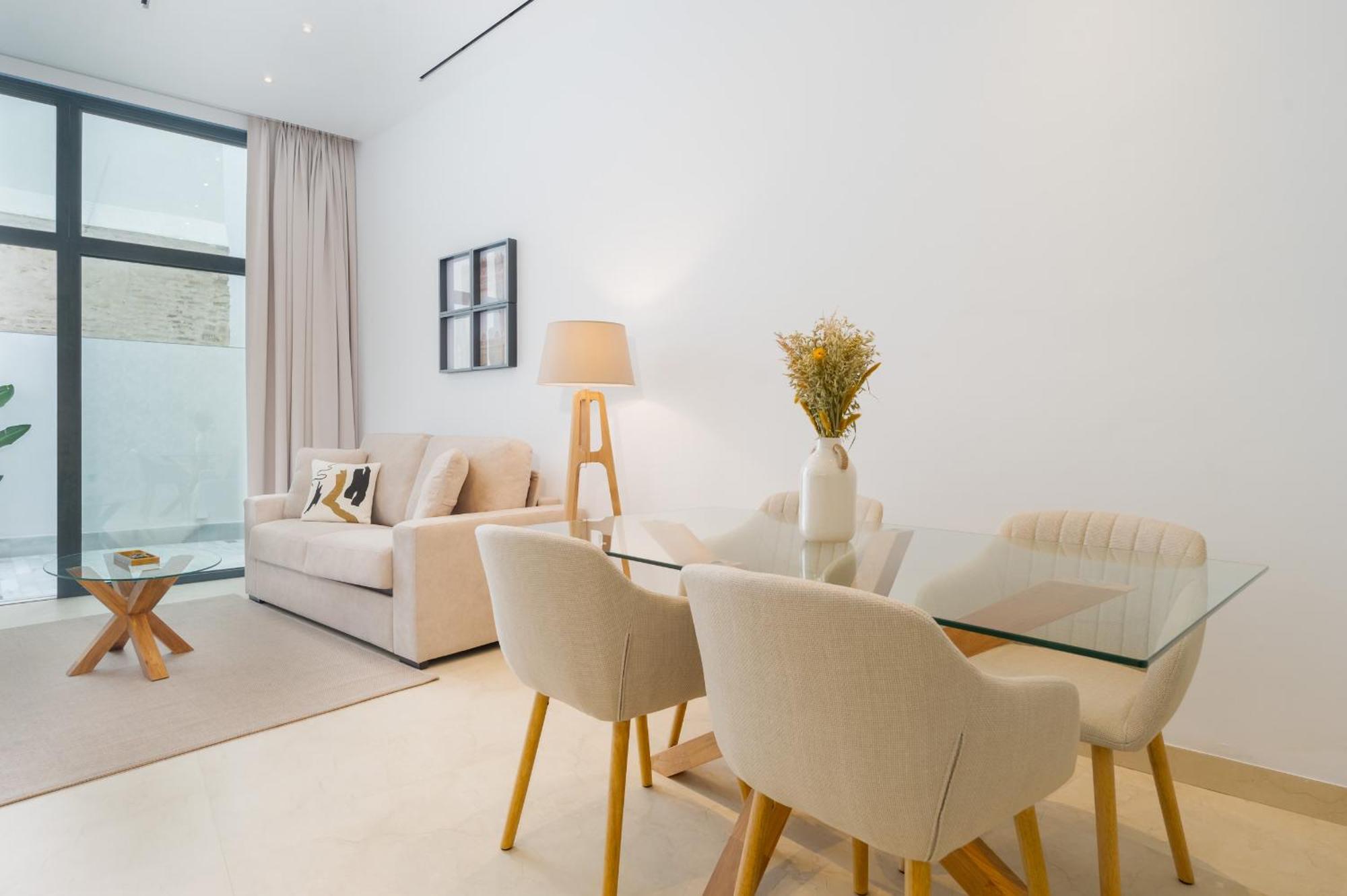 New Design Apartment - Private Patio - Gallos 2 إشبيلية المظهر الخارجي الصورة