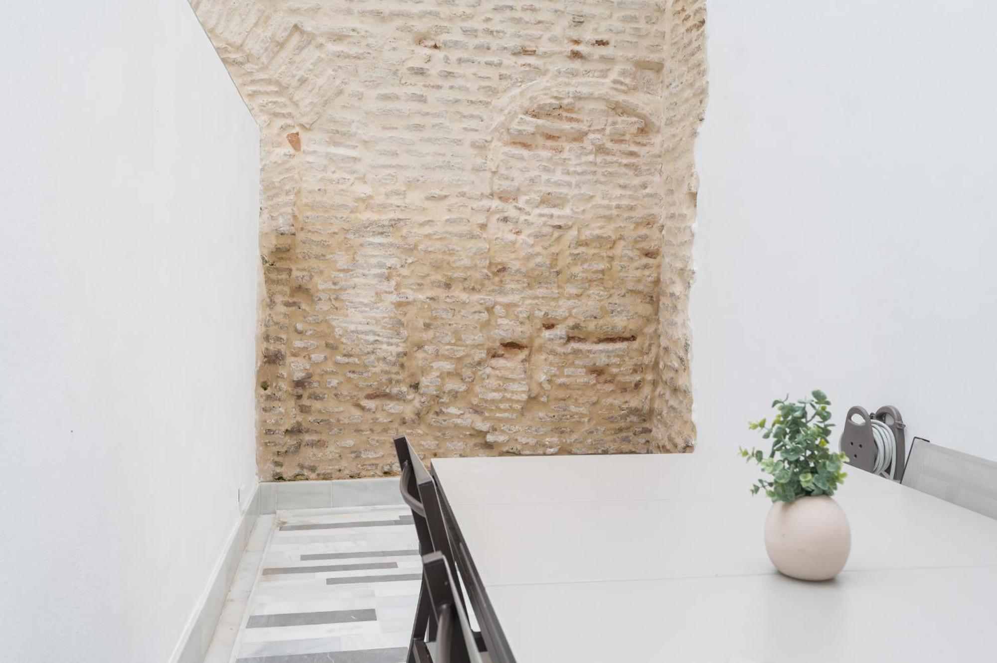 New Design Apartment - Private Patio - Gallos 2 إشبيلية المظهر الخارجي الصورة