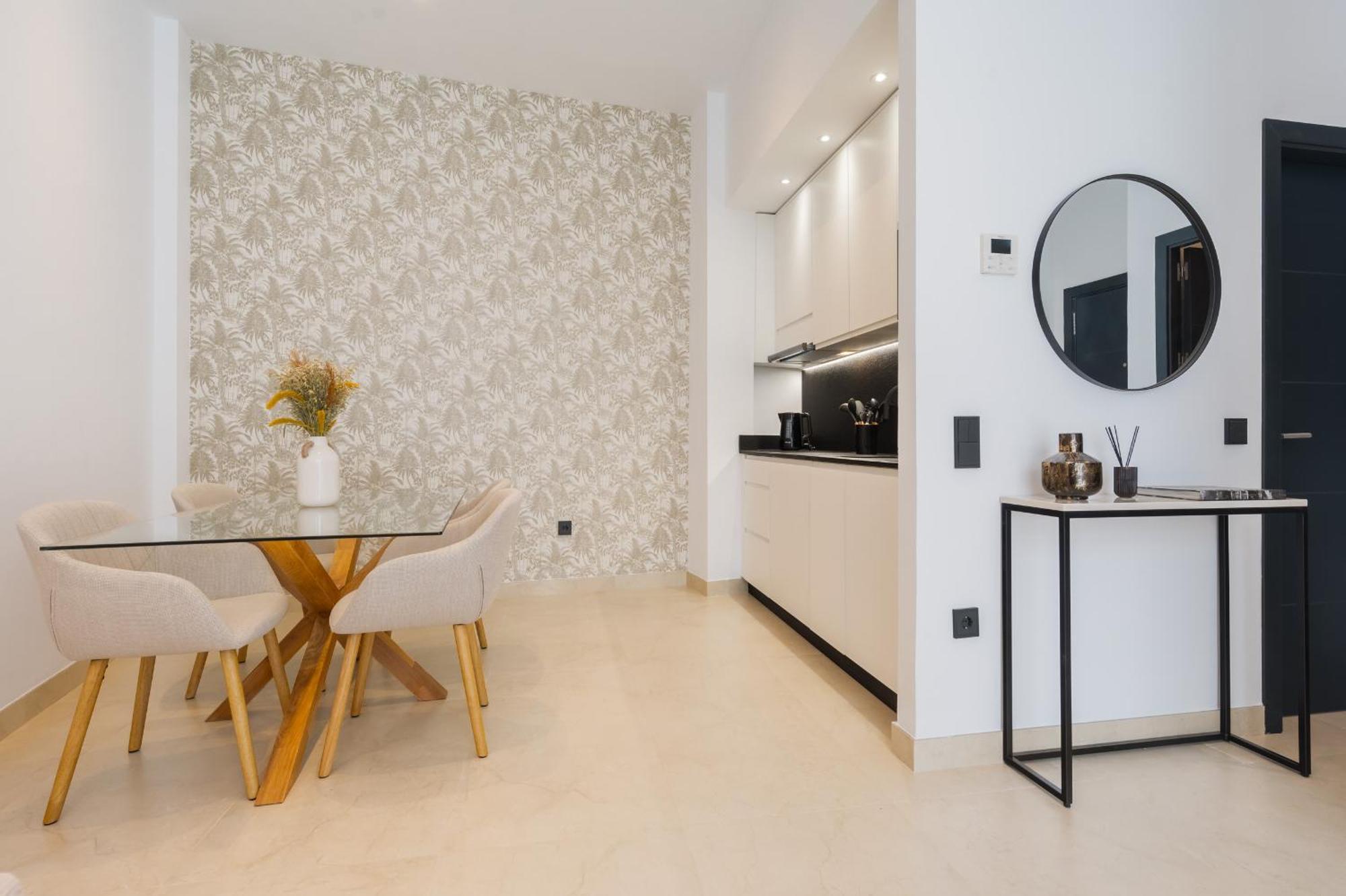 New Design Apartment - Private Patio - Gallos 2 إشبيلية المظهر الخارجي الصورة